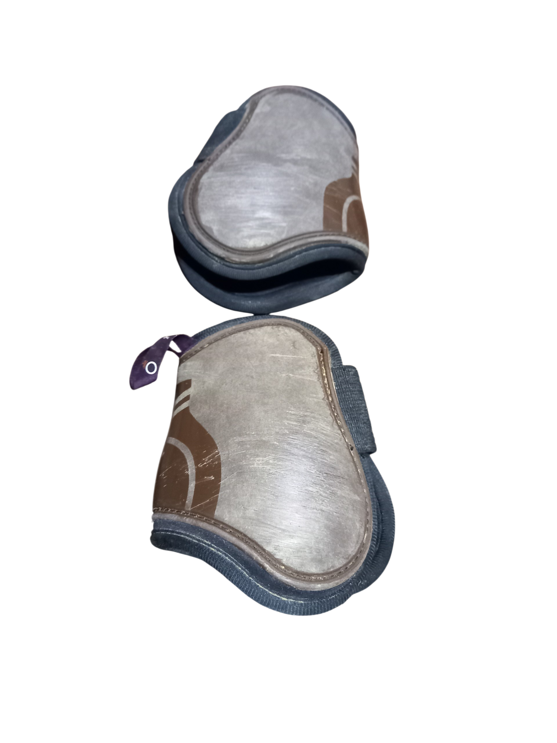 2026/02/1000032503.png guêtres cheval copier